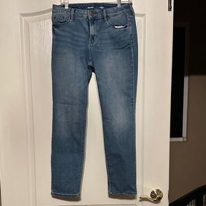 Old Navy Women's Straight Leg Jeans in Blue